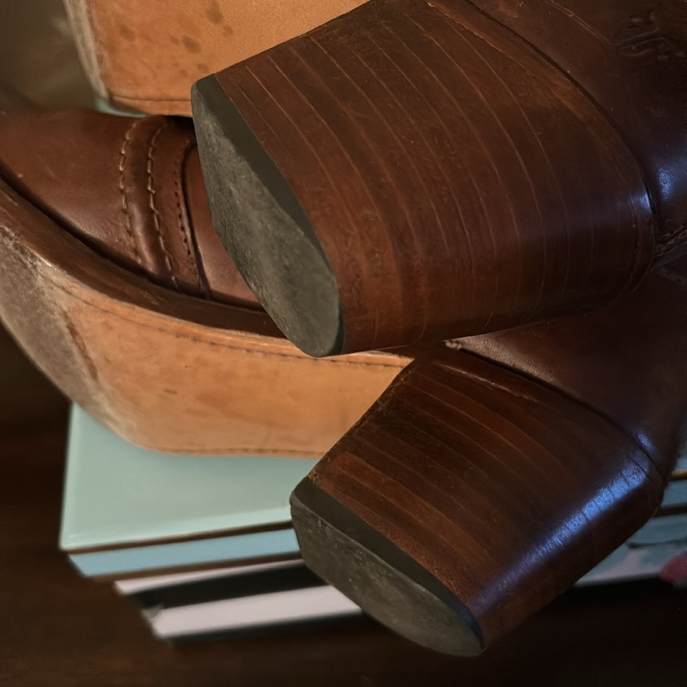 Frye Jane Stitch knee high Chestnut Leather Heeled Boots - Picture 9 of 9